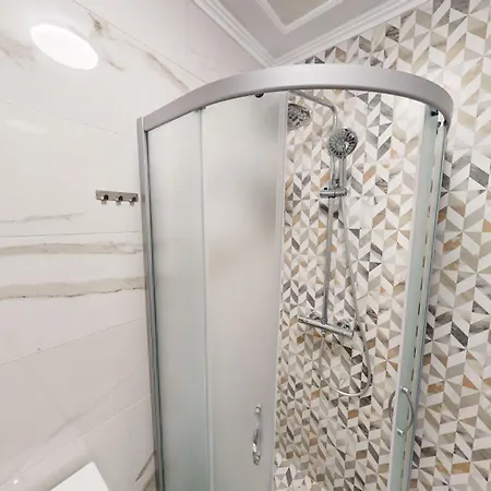 Modern 1br & Parking Apartmán *
