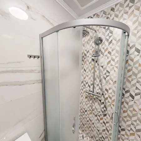 Modern 1br & Parking Апартаменты *