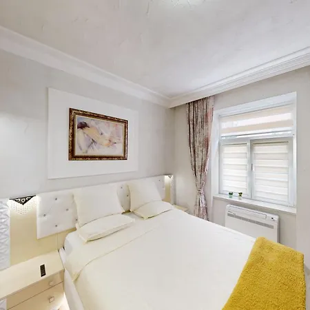 Modern 1br & Parking * София